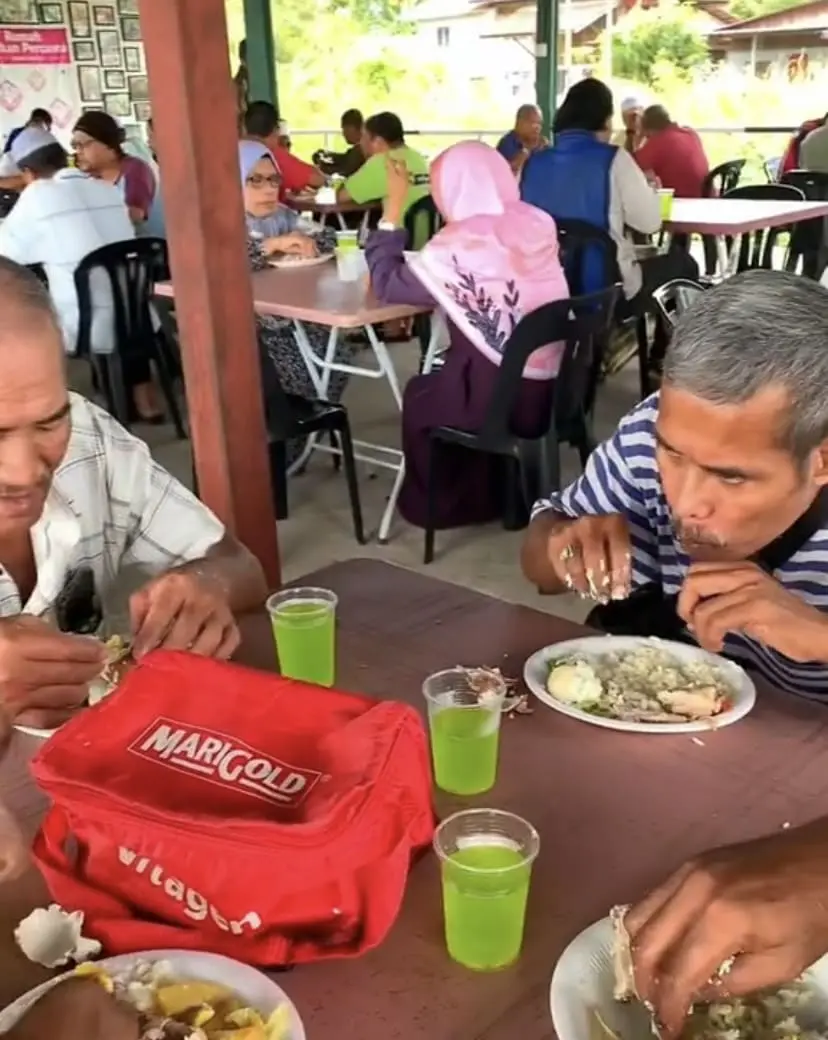 Rumah Makan Percuma