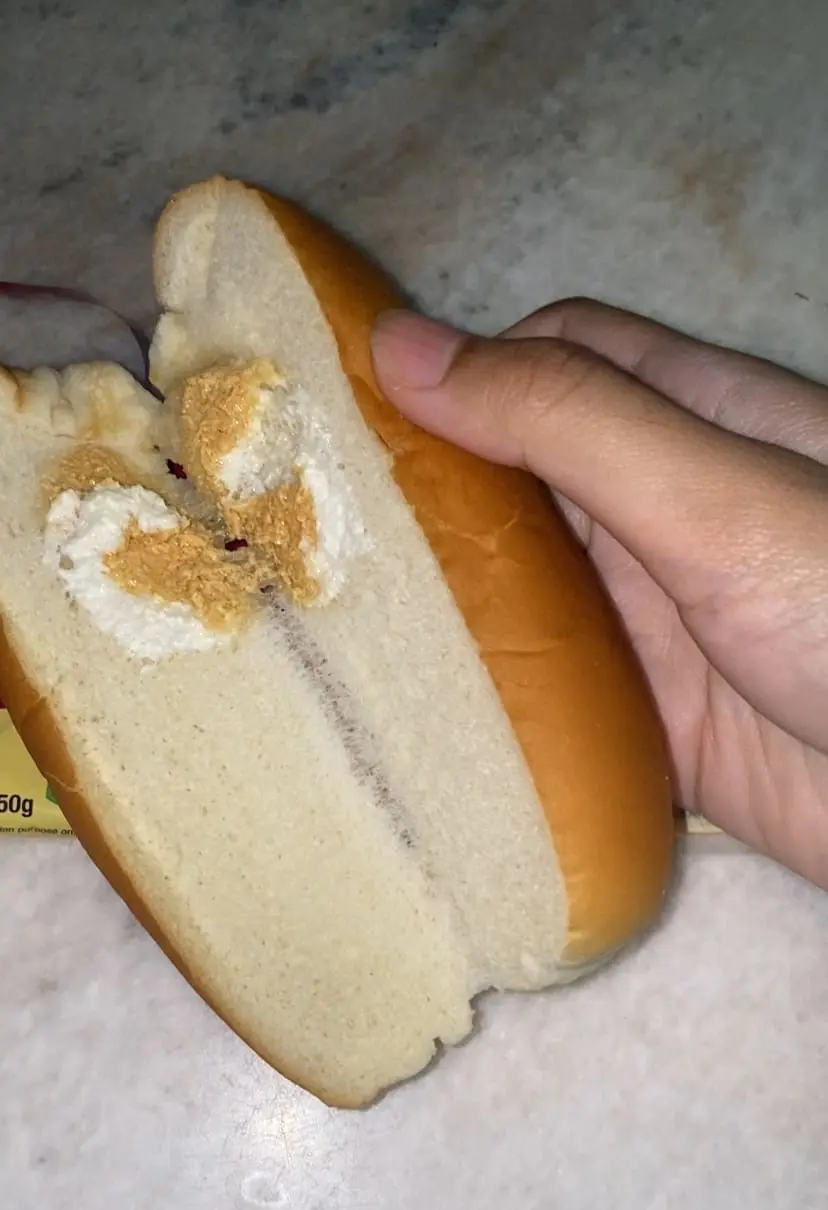 undefiilled cream bun