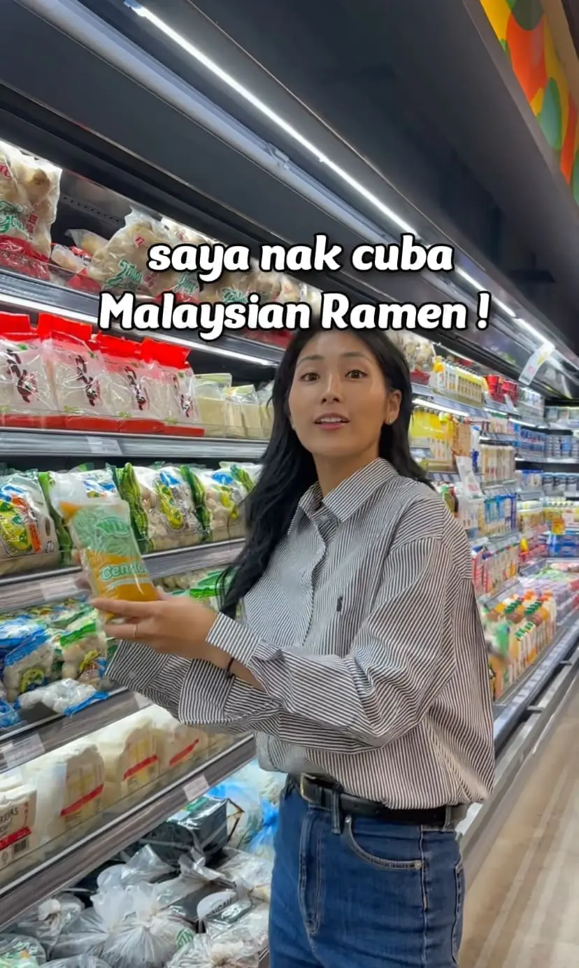 Japanese Woman Mistakes Cendol For Ramen