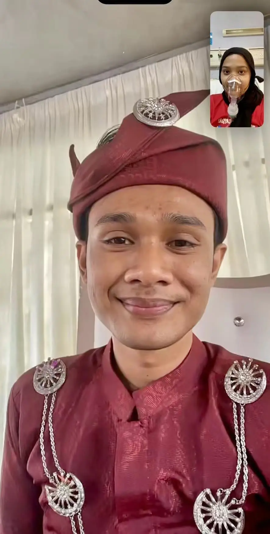 Malay man in a wedding ceremony video called her wife who got hospitalised