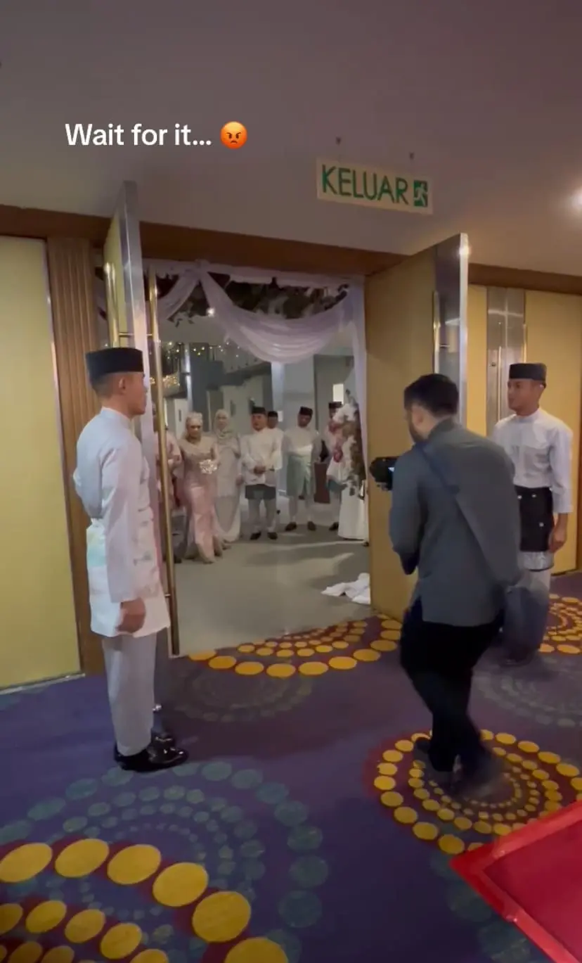Videographer at Malay wedding
