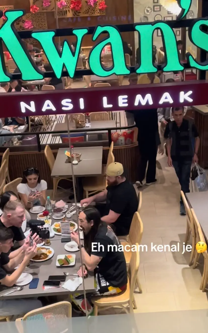 Steve Aoki at Madam Kwan's Pavilion KL