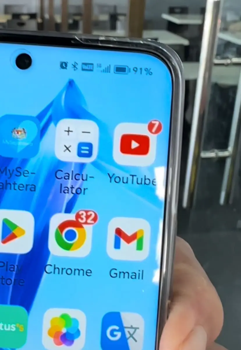 Malaysian man received 91% discount based on his battery percentage at local restaurant