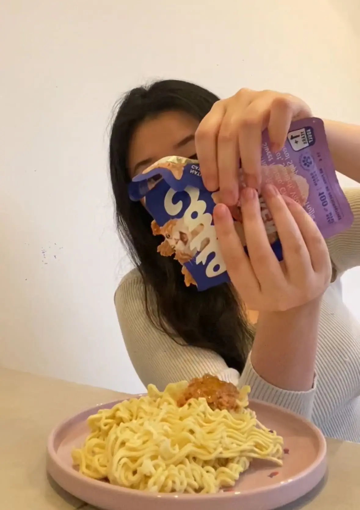 Indonesian Influencer Tries Cat Food And Mixes It With Instant Noodles, Calls It Delicious