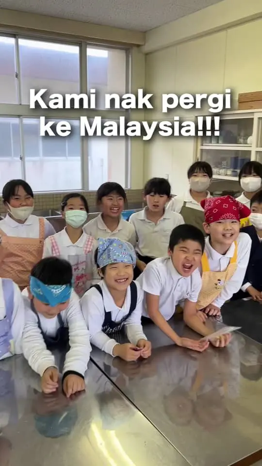 japanese students in a cooking room