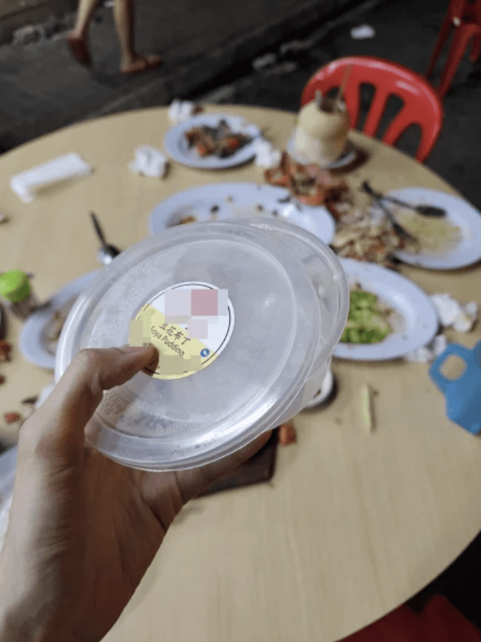 JB Restaurant Slammed For Charging RM4.50 For Dessert Which Was Sent To The Wrong Customer  1