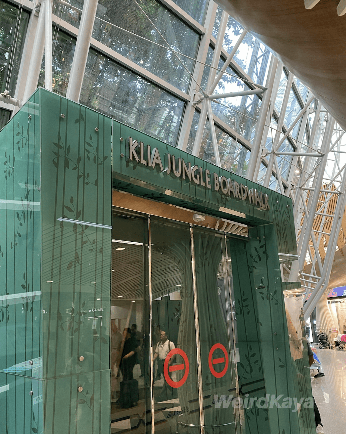 KLIA airport Jungle broadways 1