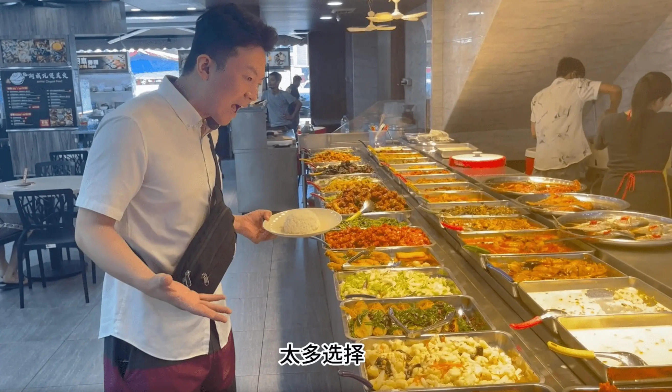 Korean Man Eats M'sian Economy Rice For First Time, Takes A Small Portion For Each Dish 1