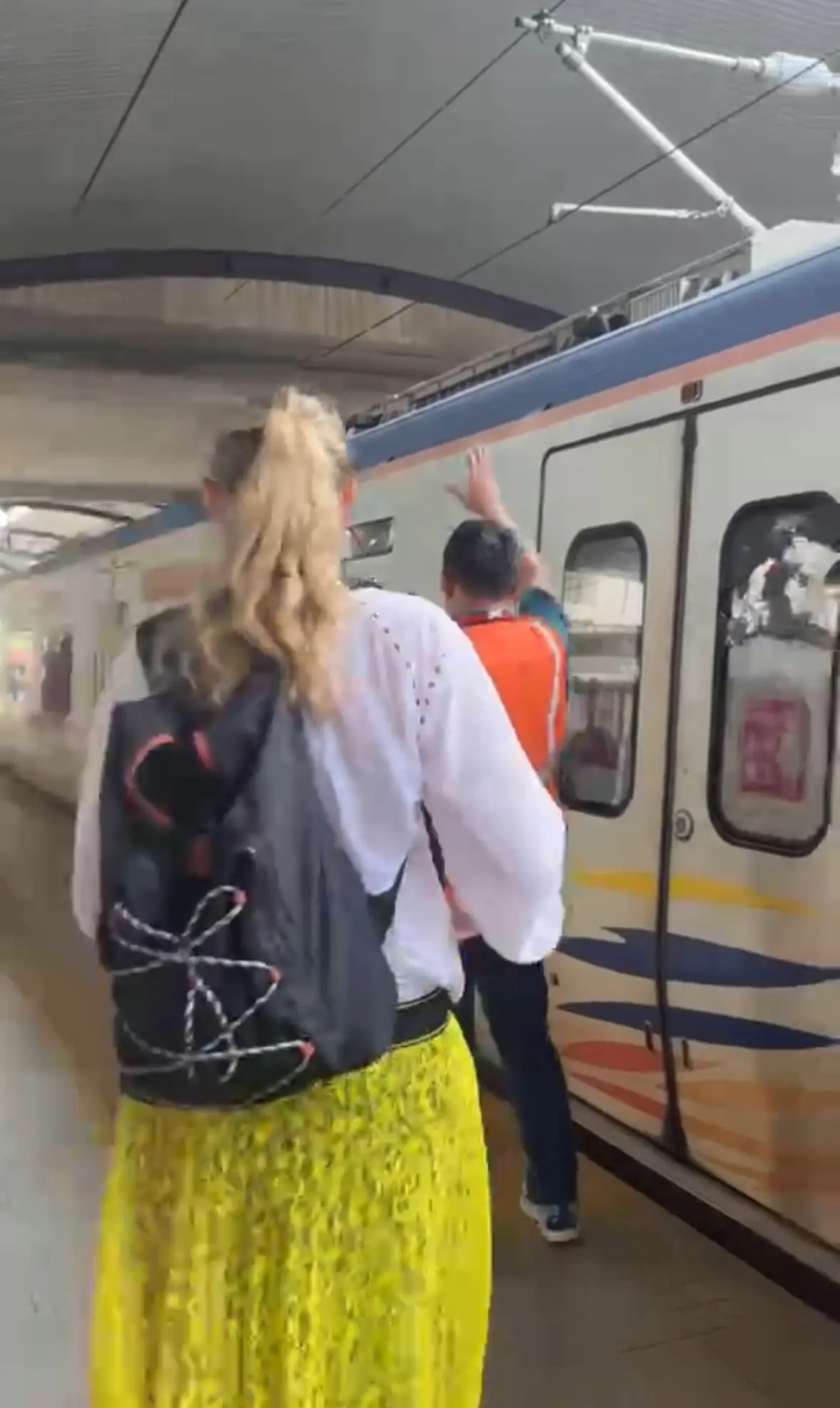 ktm staff holds and reopens the train