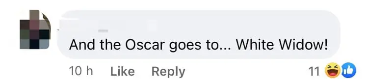 HK Girl Pulls Black Widow's Signature Move On Boyfriend During Fight In Front Of Restaurant comment 3