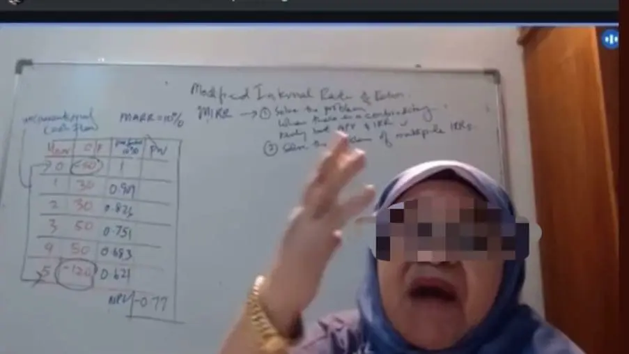 UiTM professor humiliates B40 student for not being able to buy a laptop