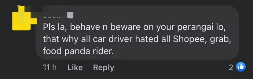 Shopee Rider Seen Kicking Side Mirror Of Porsche, Netizens Outraged