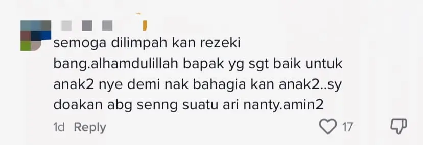 "As Long As My Children Are Happy"- M'sian Father Proudly Collects Toys From Dumps For His Children