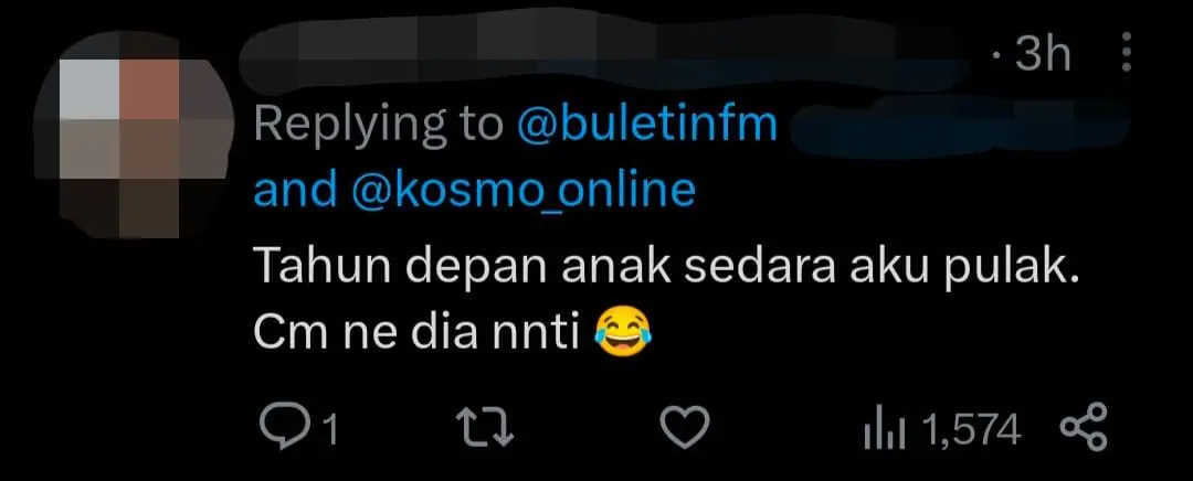 Supportive M'sian Parents Transform First Day of School into a Memorable and Exciting Experience for Their Child by Wearing School Uniforms