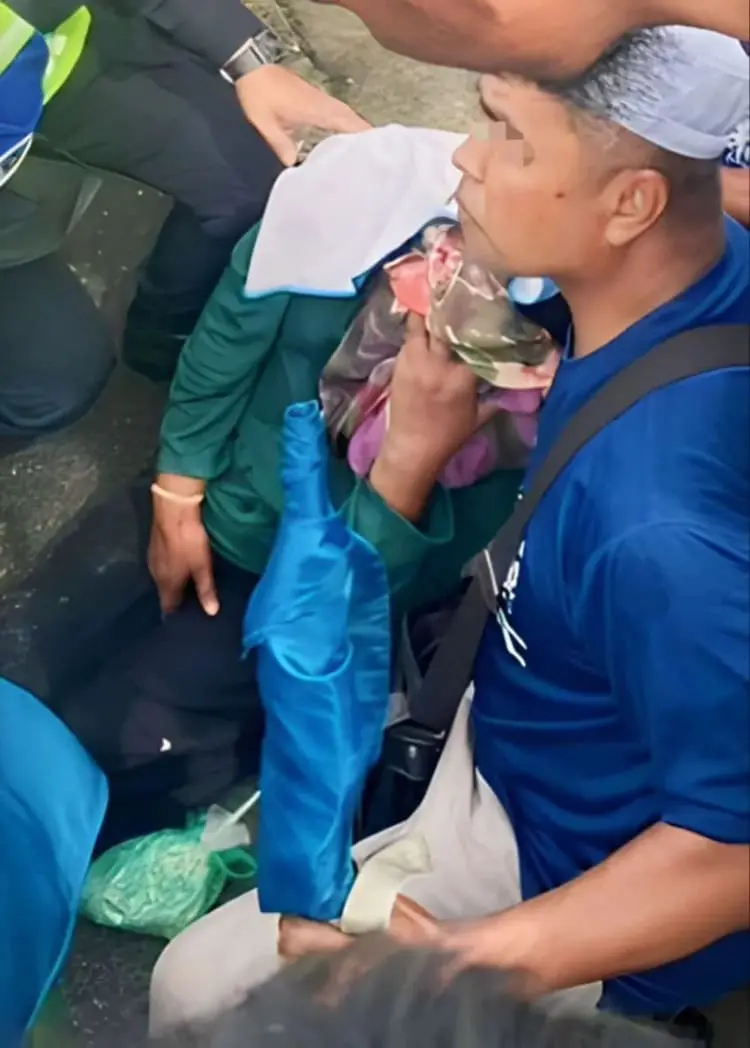 Kedah PN Supporter Hit On The Head By Giant Drone, Police Investigating