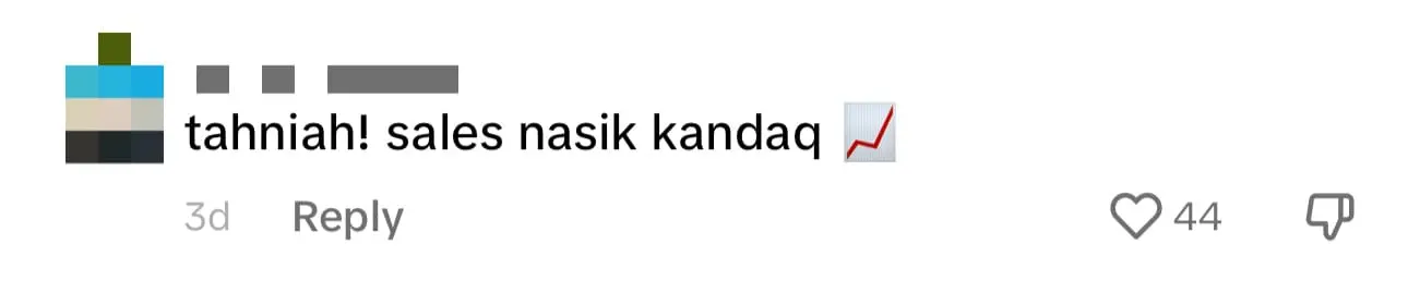 Nasi Kandar Workers In Bangsar Win Praises After Helping To Lift Fallen Tree Off The Road During Rainstorm comment 1