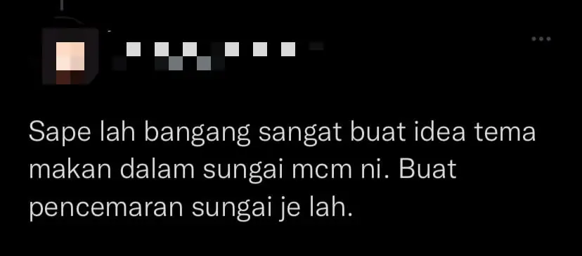 M'sians Struggle In 'Kepala Air' When Eating At An Eatery In A River, Netizens Urge The Eatery To Be Closed