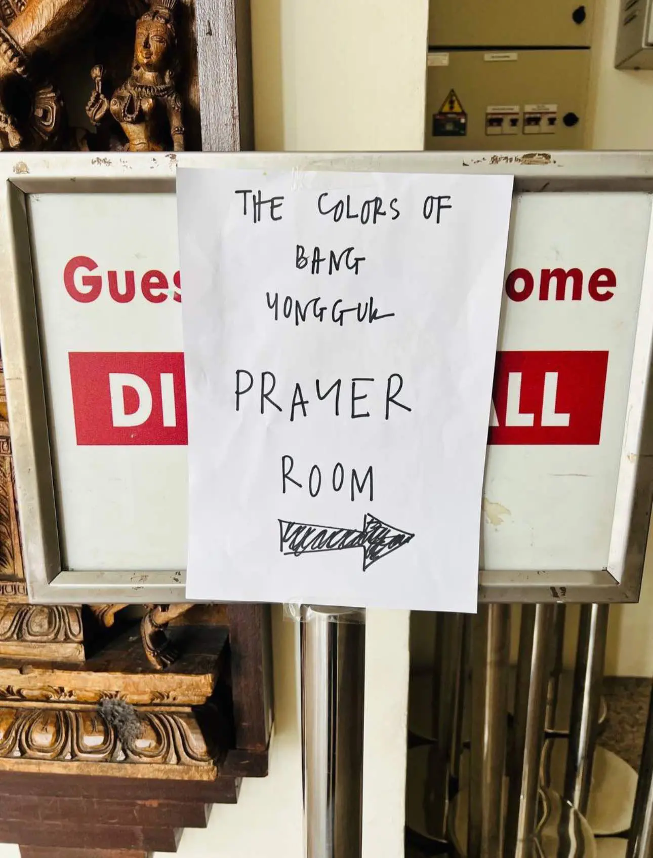 K-Pop Star Bang Yongguk Praised For Giving M'sian Fans 15-Min Break For Maghrib During Concert