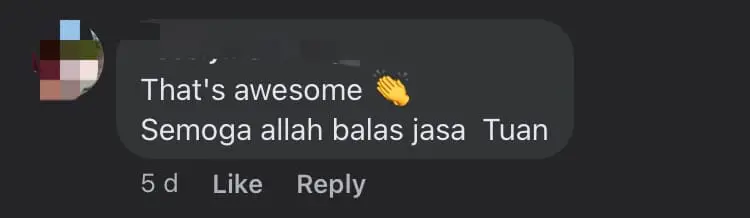 M'sian Policemen Lets Senior Citizen Hitch A Ride And Pushes His Motorbike Which Was Out Of Gas To Petrol Station comment 2