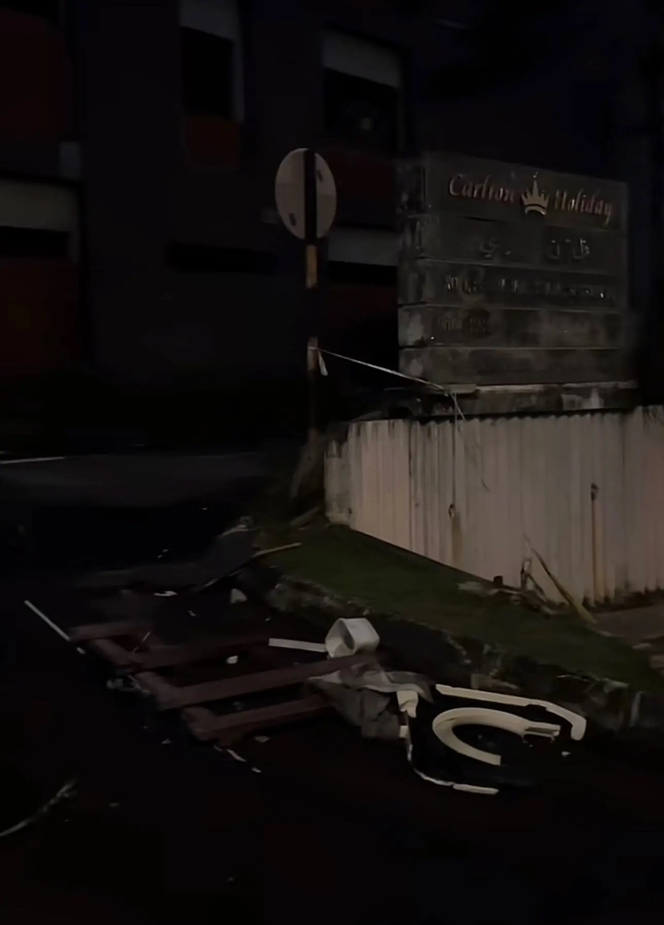 Carlton hotel which is closed for years, yet is still listed on Agoda