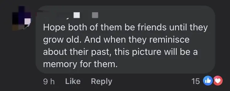 7yo M'sian Girl Comforts Classmate By Holding Her Hand, Leaves Netizens Touched comment 3