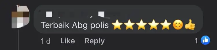 M'sian Traffic Officers Brave Heavy Rain To Fix Clogged Drain In JB, Praised By Netizens comment 2