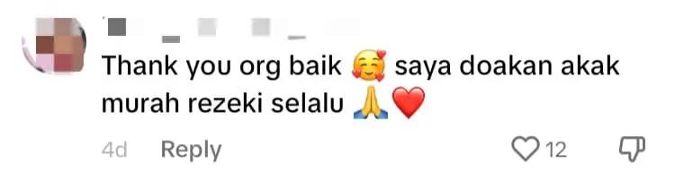 M'sian Woman Feeds Hungry Stray Dog In Sentul, Gets Praised For Her Kindness comment 2