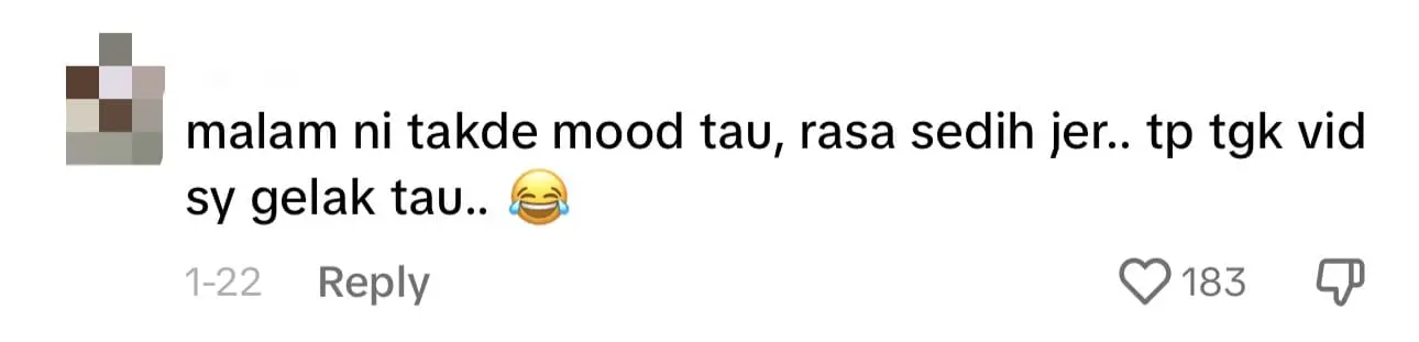 M'sian Lifeguard Unexpectedly Joins Customers On Water Slide After Slipping comment 1