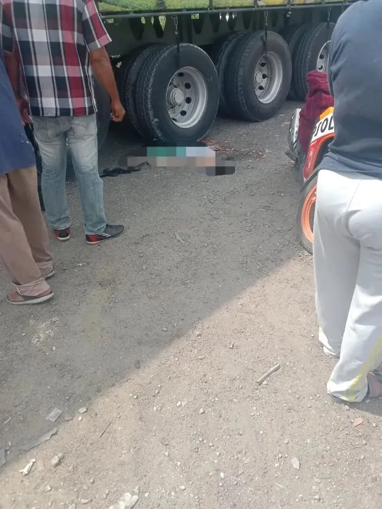 9yo M'sian Girl Crushed To Death By Truck While Coming Back From School