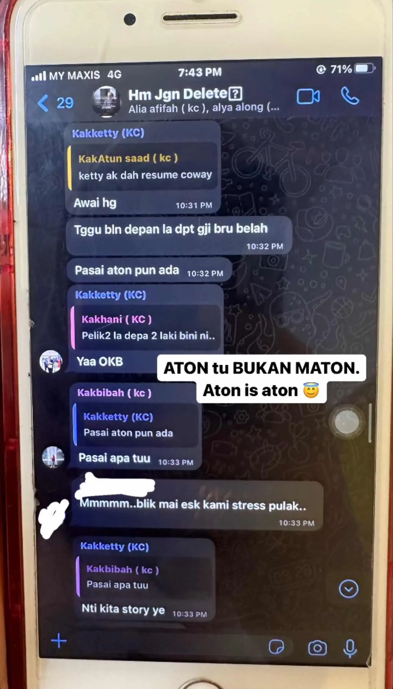 Screenshot of her workers talking ill about their boss