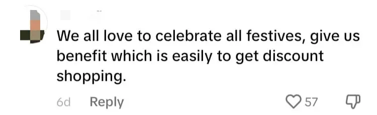 'So Freaking Tall!' — Angmoh Woman Shocked To See Christmas Tree Bigger Than Those In The US At KL Mall comment 2