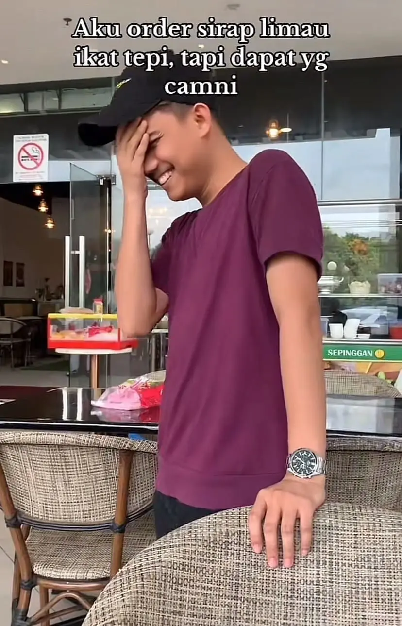 M'sian Man Gets Served A Literal 'Sirap Limau Ais Ikat Tepi' After Ordering It At Stall 