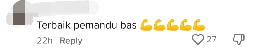 "Go Out! This Is Malaysia!" — Arab Tourist Props Feet On Top Of Bus Seat, Gets Called Out By Driver comment 1