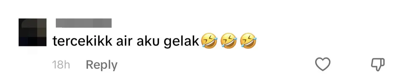 M'sian Man Gets Down From Motor At Traffic Light To Adjust A Stranger's Helmet comment 3