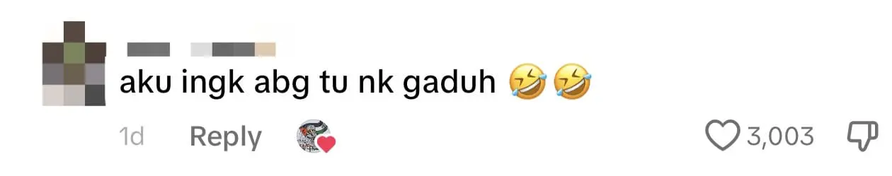 M'sian Man Gets Down From Motor At Traffic Light To Adjust A Stranger's Helmet comment 1