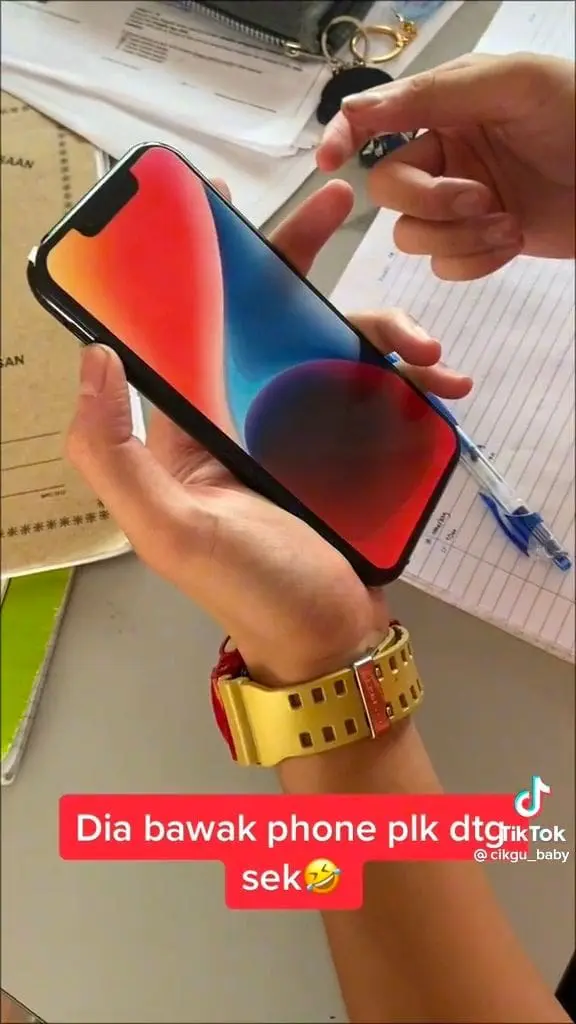 M'sian Teacher Catches Student Bringing iPhone 14 To School, Turns Out To Be Correction Tape