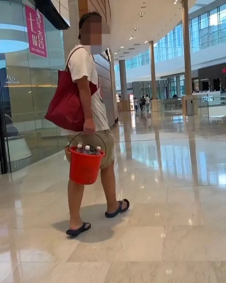 Disabled M'sian Confronts Man Who Used OKU Toilet To Wash Clothes At Pavilion KL