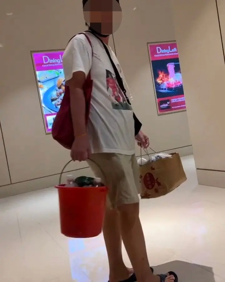 Disabled M'sian Confronts Man Who Used OKU Toilet To Wash Clothes At Pavilion KL