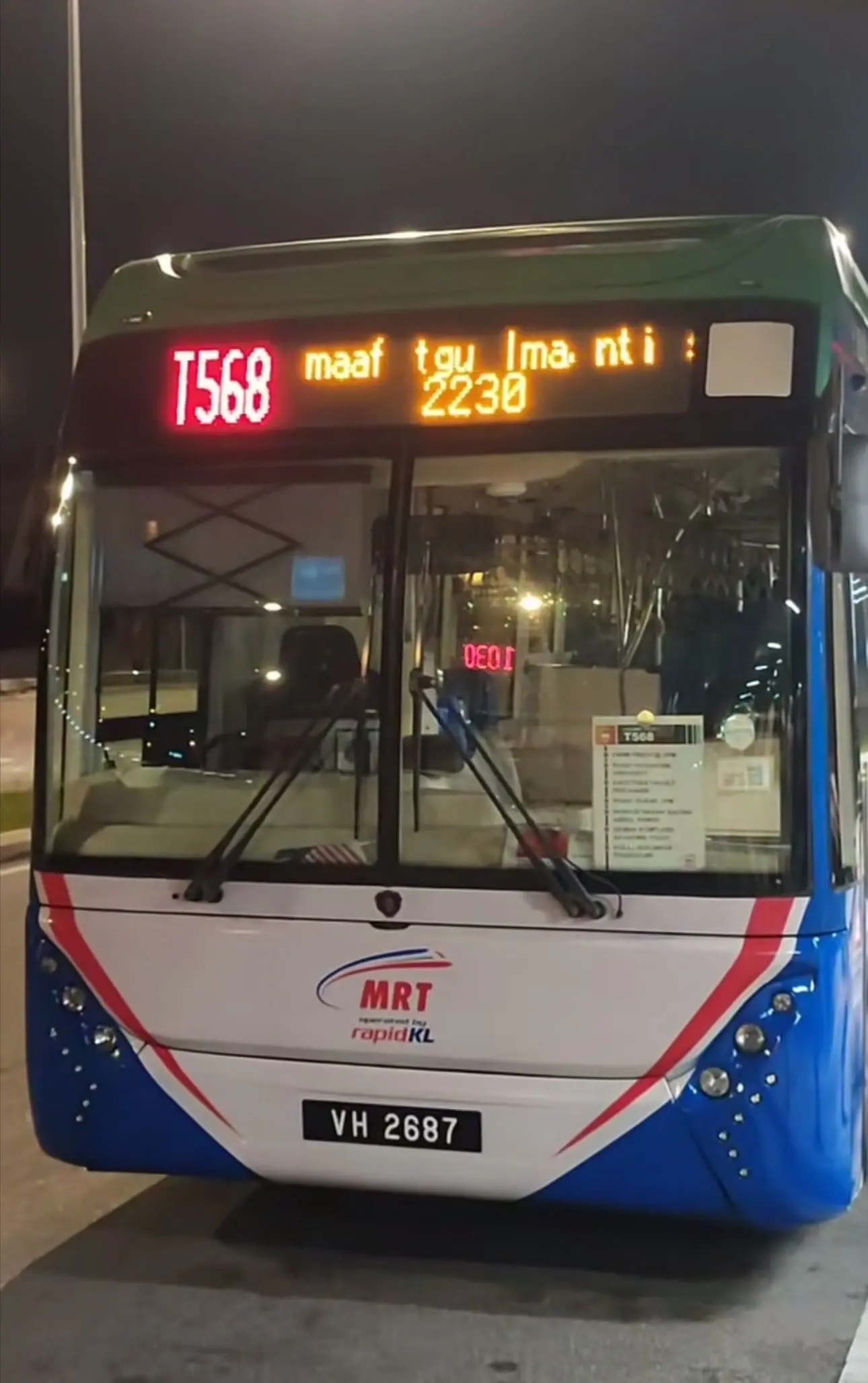 rapid kl bus displays cute message to students who were waiting