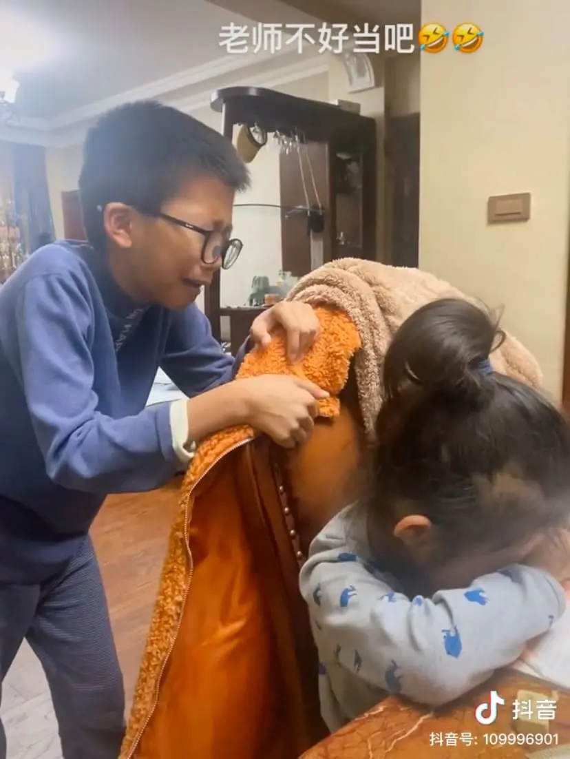 Chinese Boy Loses His Cool As He Bursts Into Tears In Frustration While Teaching His Sister Maths