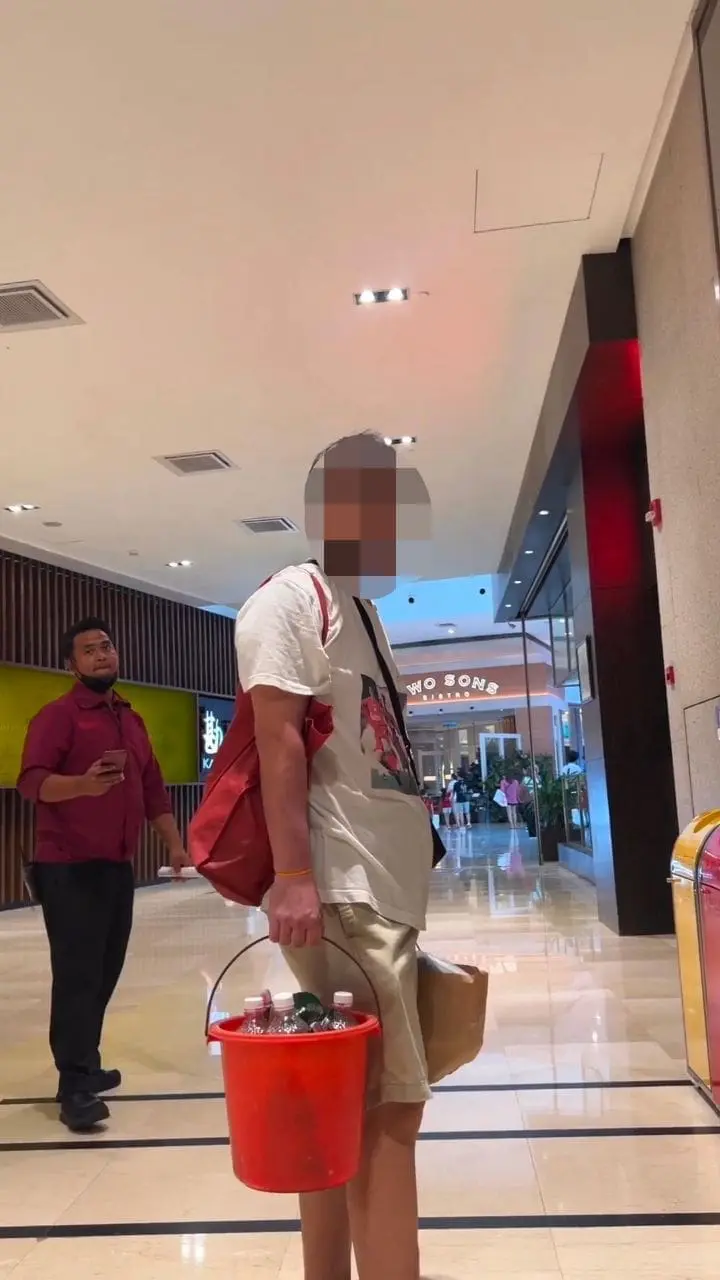 Disabled M'sian Confronts Man Who Used OKU Toilet To Wash Clothes At Pavilion KL