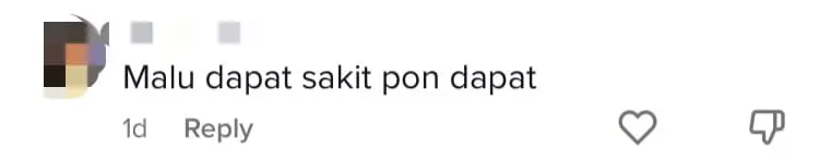 'Mat Rempit' Tries To Show Off Moves With A Wheelie At KLCC, Falls Down & Humiliates Himself comment 2