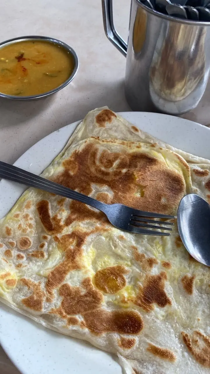 Roti canai served at a mamak