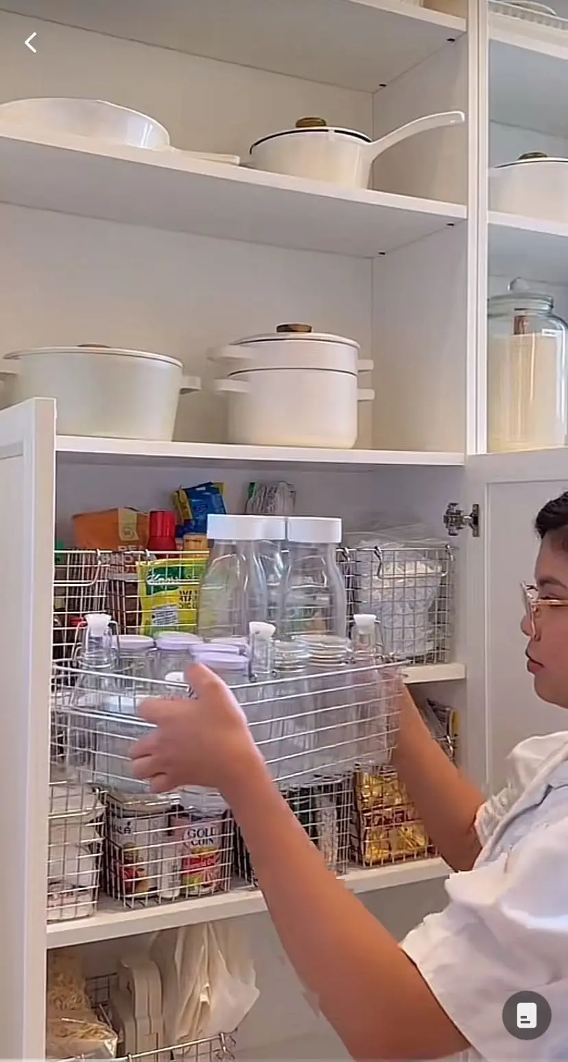 Influencer Syamimia arranging her pantry