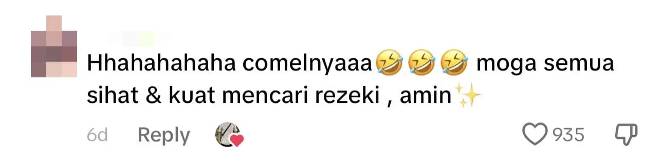 "Minions In Real Life" - Group Of Construction Workers Spotted Traveling To Work In Truck comment 3