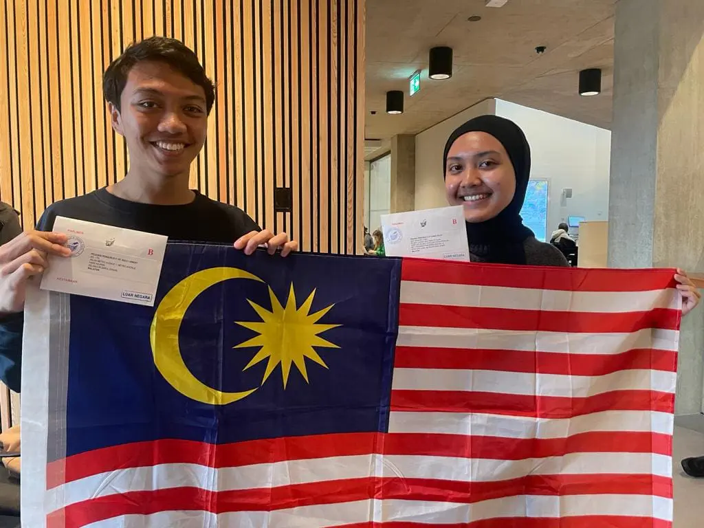 How This Team Of M'sians In The UK And Ireland Are Working To Bring Back Postal Votes For State Elections