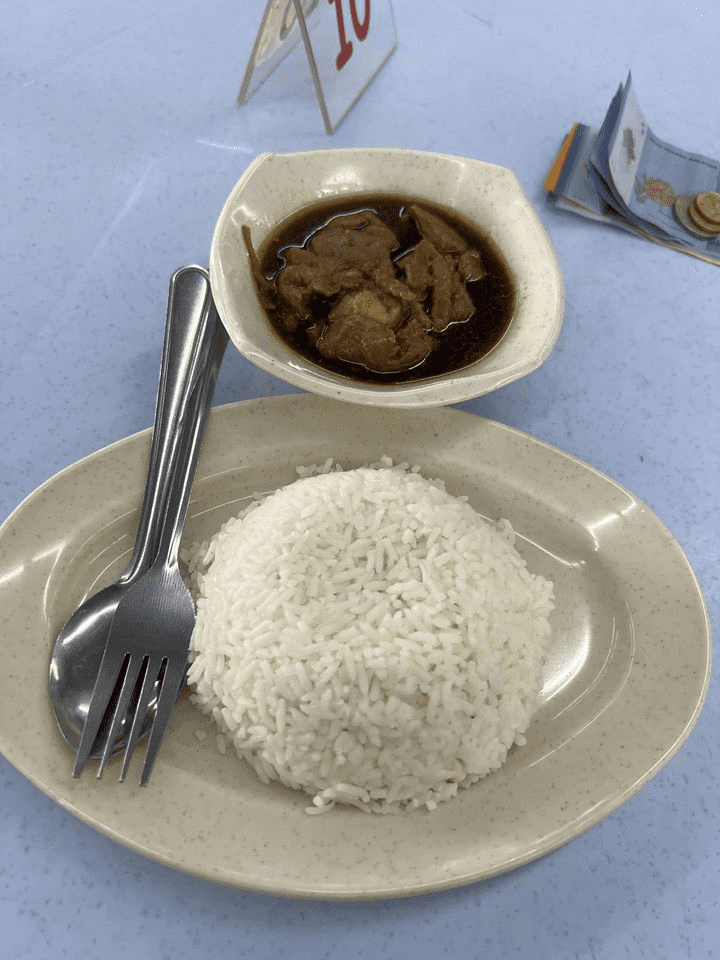 Chinese M'sian Woman Infuriated Over Her Small Portion Of RM9 Meal