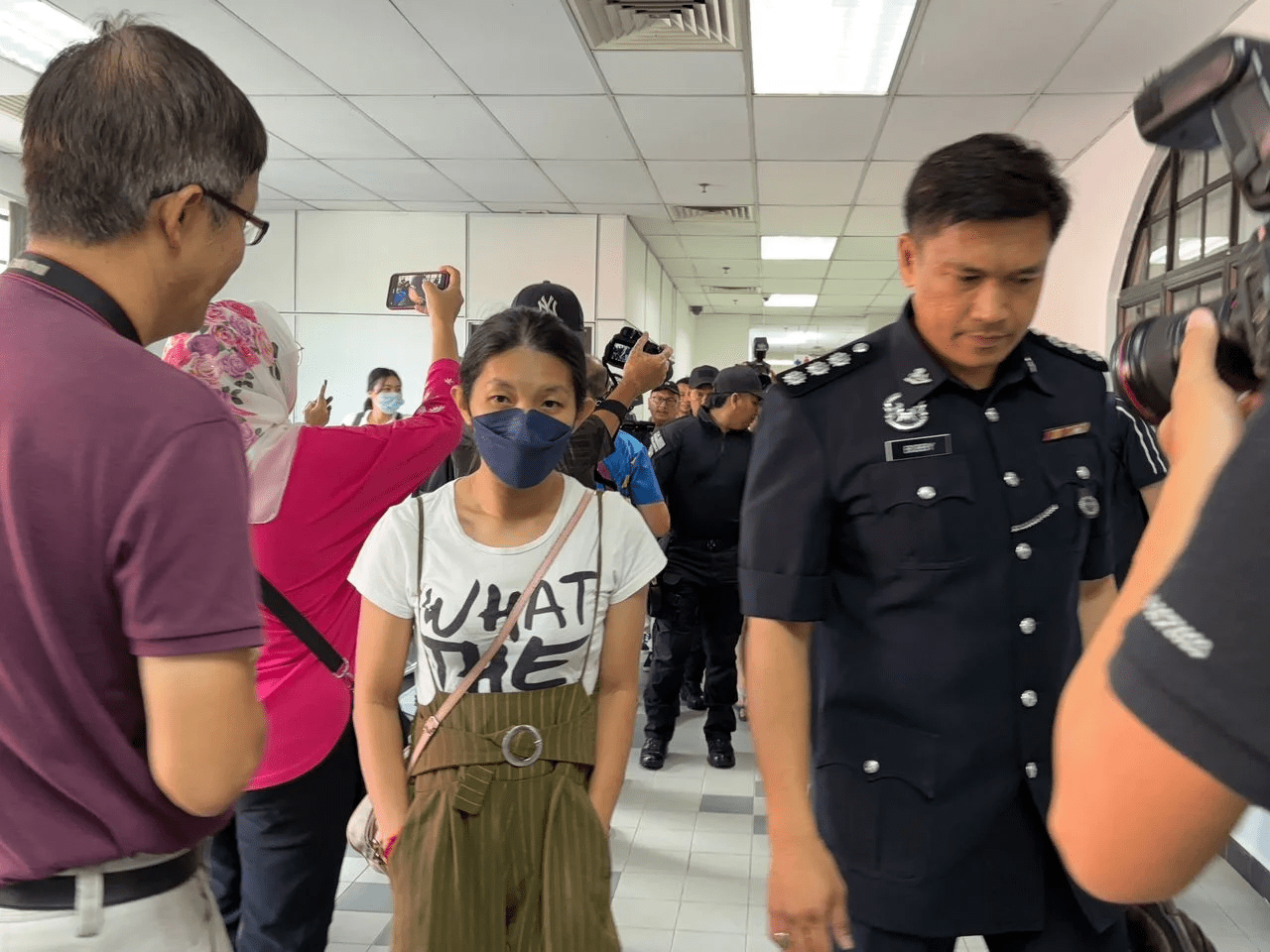 Leo Jia Hui's mum appears at JB court