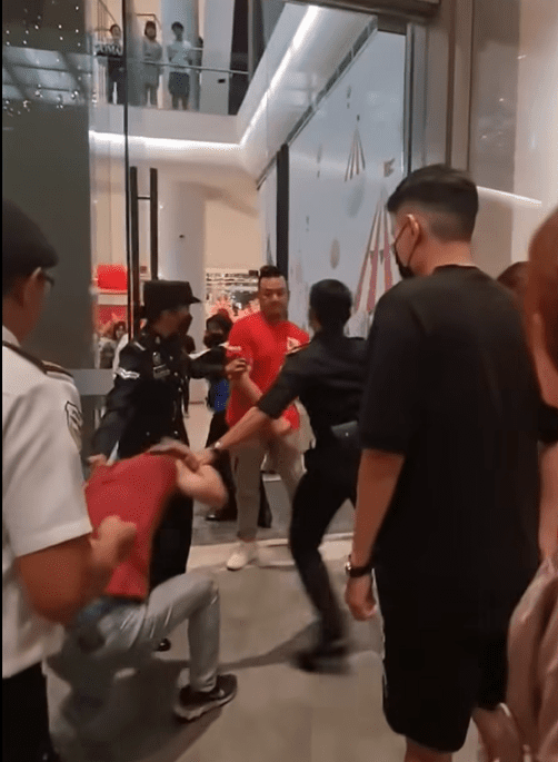 Lin Derong and voyeur prepetrator