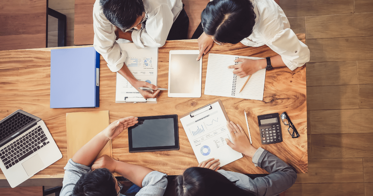 colleagues working together 